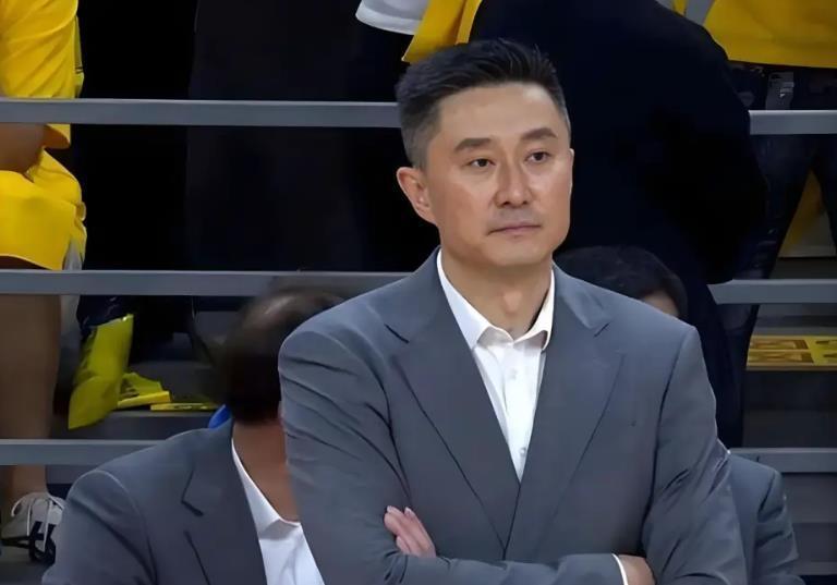 九游娱乐官网-广东队赛季总结：国内球员引援失败，球队无缘前四杜锋责任重大
